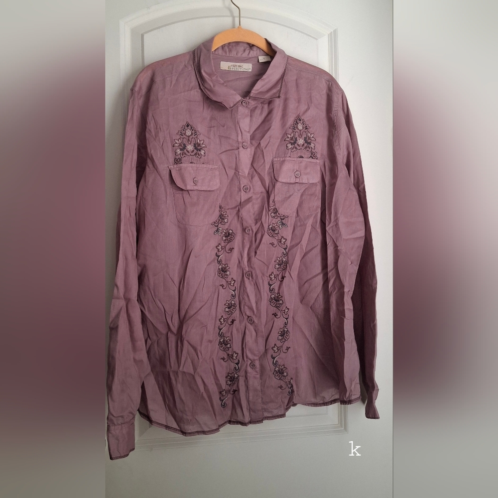 Natural Reflections Size XL Large Womens Top Floral Embroidered‎ Button Up Shirt